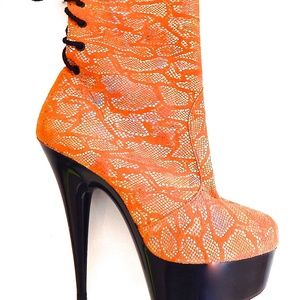 GASOLINE GLAMOUR SHANRI-LA ANKLE BOOTS